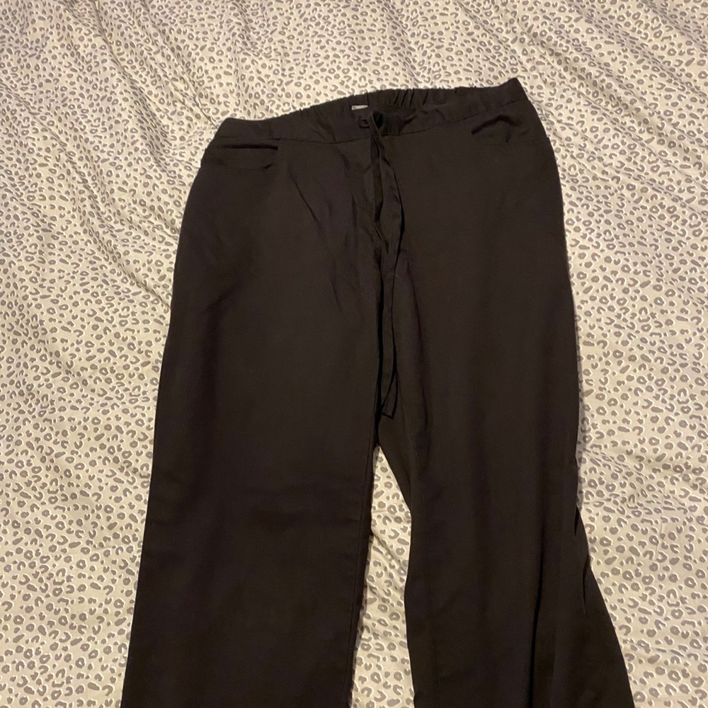 Black scrubs